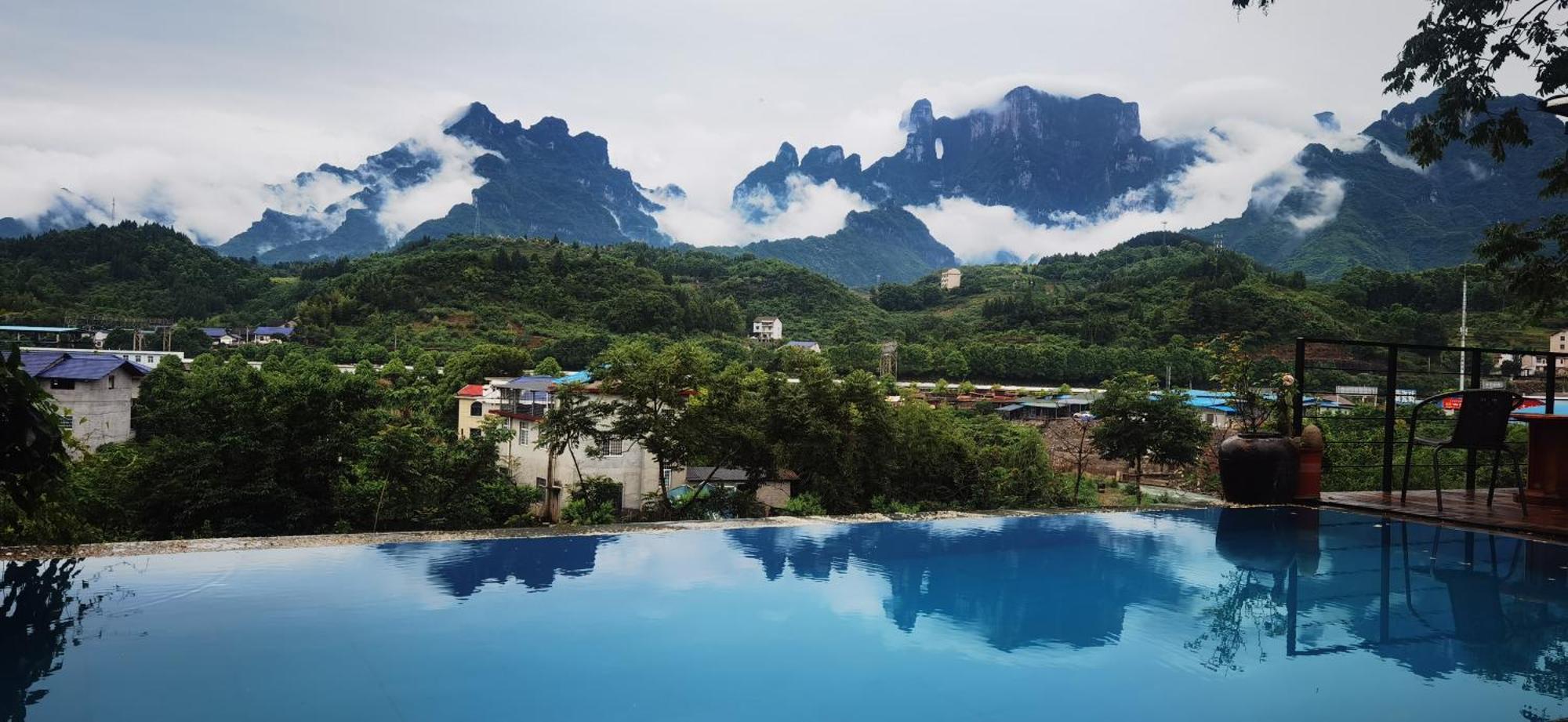 Tujia Folk Houses Čang-ťia-ťie Exteriér fotografie