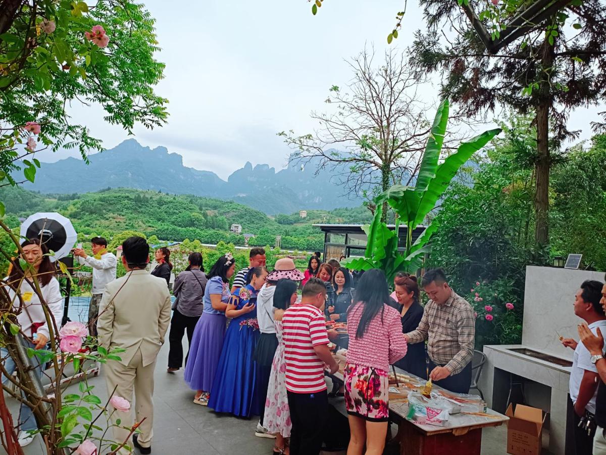 Tujia Folk Houses Čang-ťia-ťie Exteriér fotografie
