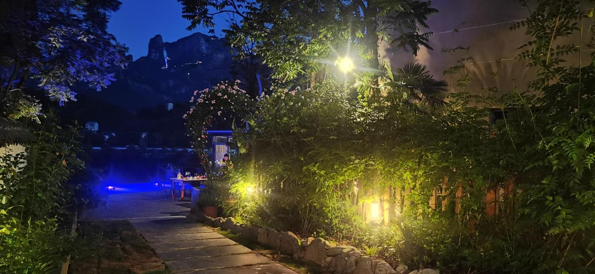 Tujia Folk Houses Čang-ťia-ťie Exteriér fotografie